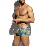 ES Collection Safari Trunk (UN646)